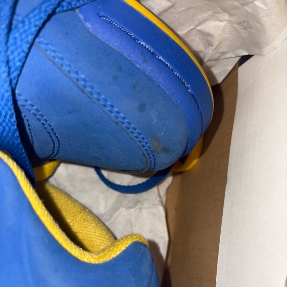 Air Jordan Retro 5 “Laney” - Picture 2 of 3